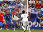 Jude Bellingham (centre) rescued England with a spectacular overhead equaliser against Slovakia. (EPA PHOTO)
