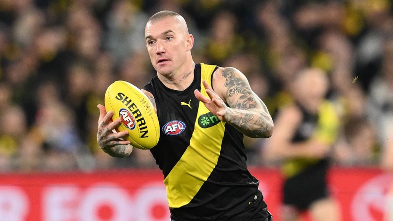 The Suns say they'd be mad not to try and lure Richmond's Dustin Martin up to the Gold Coast. (Joel Carrett/AAP PHOTOS)