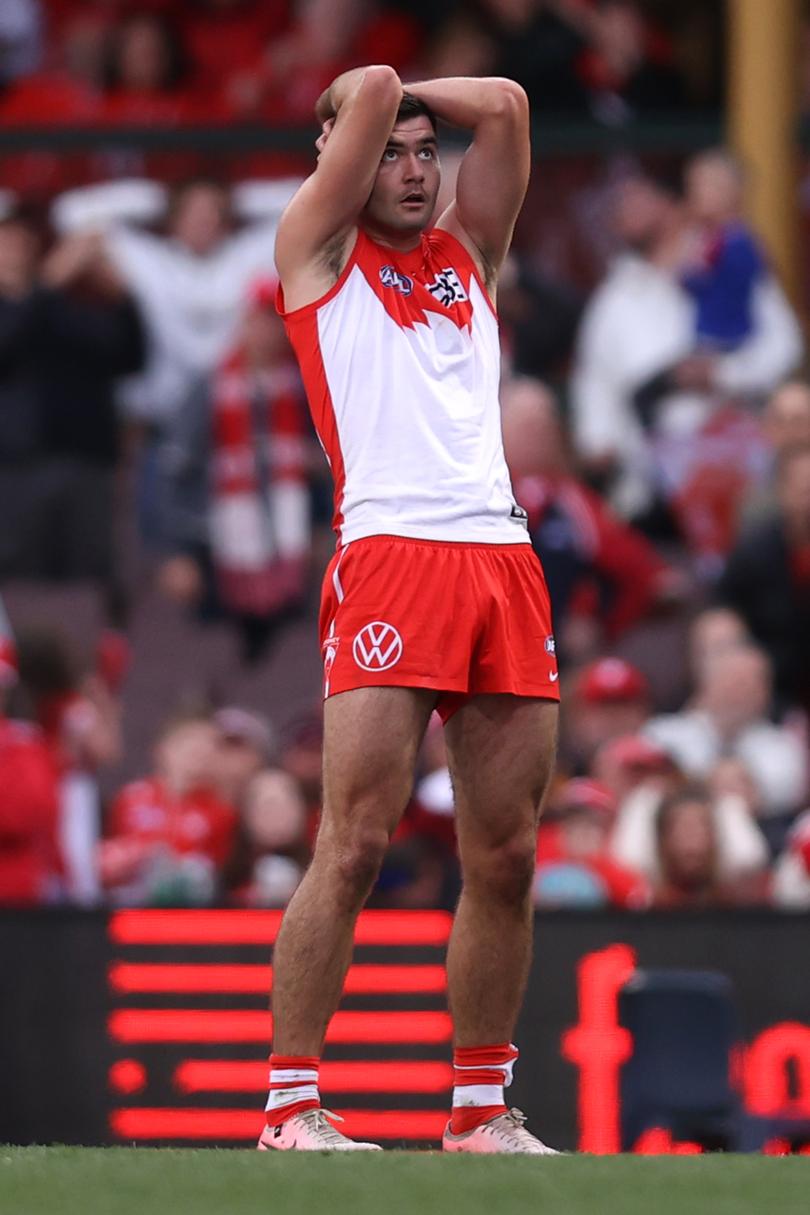 Logan McDonald reacts after missing a kick to win the game after the full time siren