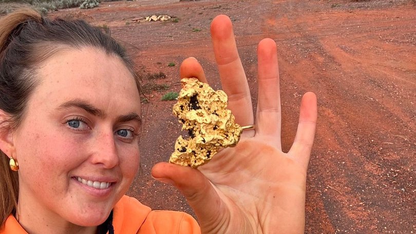 Tyler Mahoney has shared the lucky tale of her friend who found a gold nugget worth $20,000. 