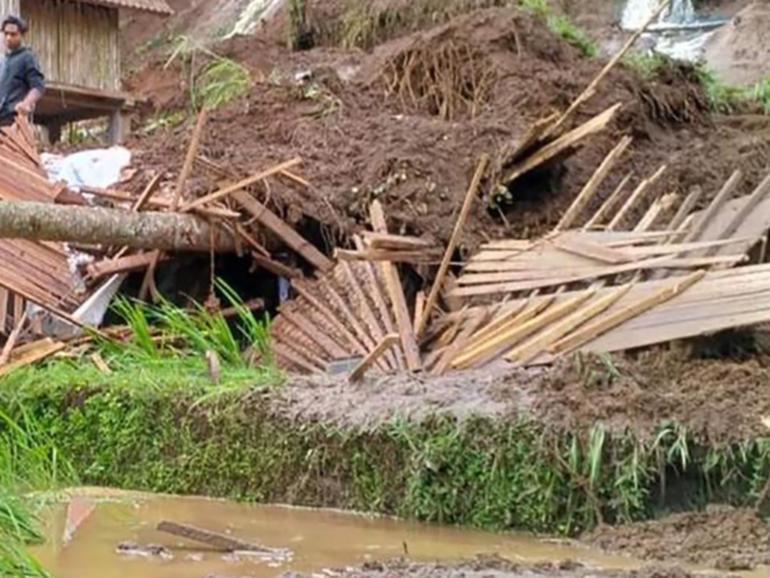 A landslide in an illegal gold mine in Indonesia's Sulawesi island has killed ssveral people (file) (HANDOUT/SUPPLIED)