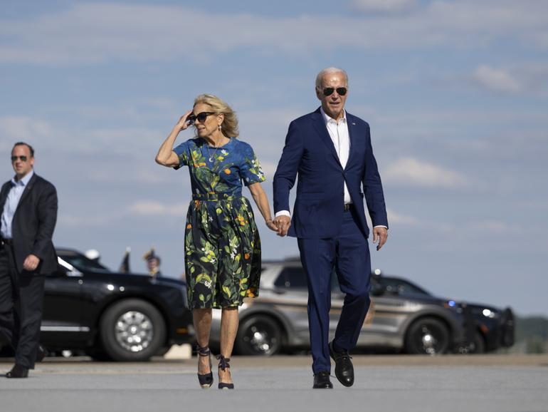 President Joe Biden and first lady Jill Biden board Air Force One at Harrisburg International Airport in Middletown, Pa., on Sunday, July 7, 2024. (Tom Brenner/The New York Times)