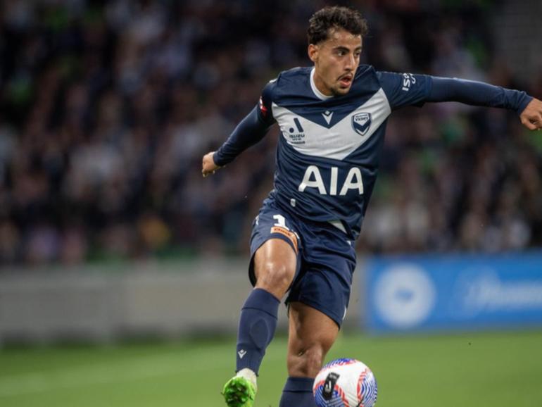 Victory forward Daniel Arzani is set to come under fire after playing for his junior club in Sydney. (Will Murray/AAP PHOTOS)