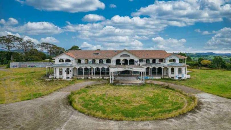 Some of the Illawarra's grandest and most impressive homes remain on the market.