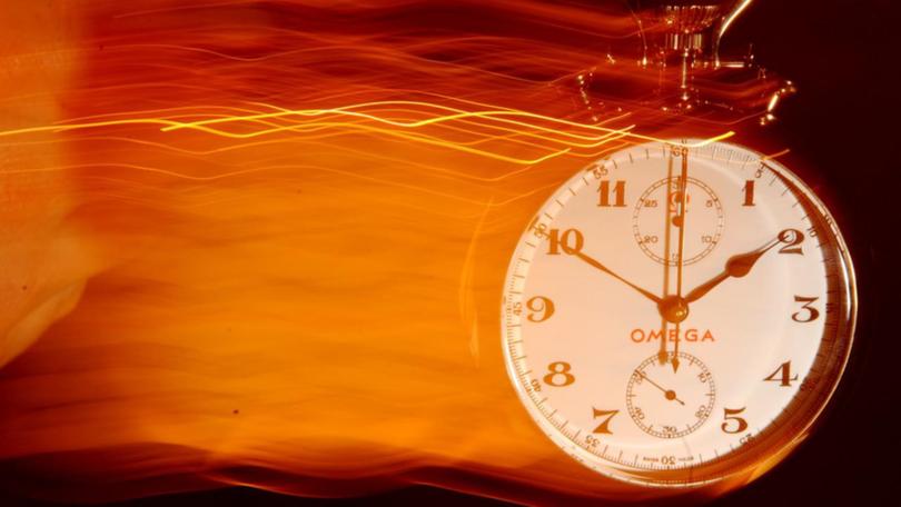 NSW Premier Chris Minns has rejected any moves to end daylight saving, citing its benefits. (Tracey Nearmy/AAP PHOTOS)