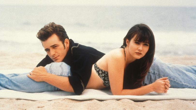 Luke Perry and Shannen Doherty in 90210.