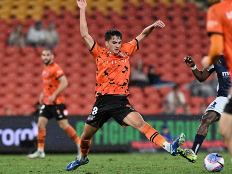 Former Brisbane Roar midfielder Shae Cahill has moved back to England to join Nottingham Forest.  (Dave Hunt/AAP PHOTOS)