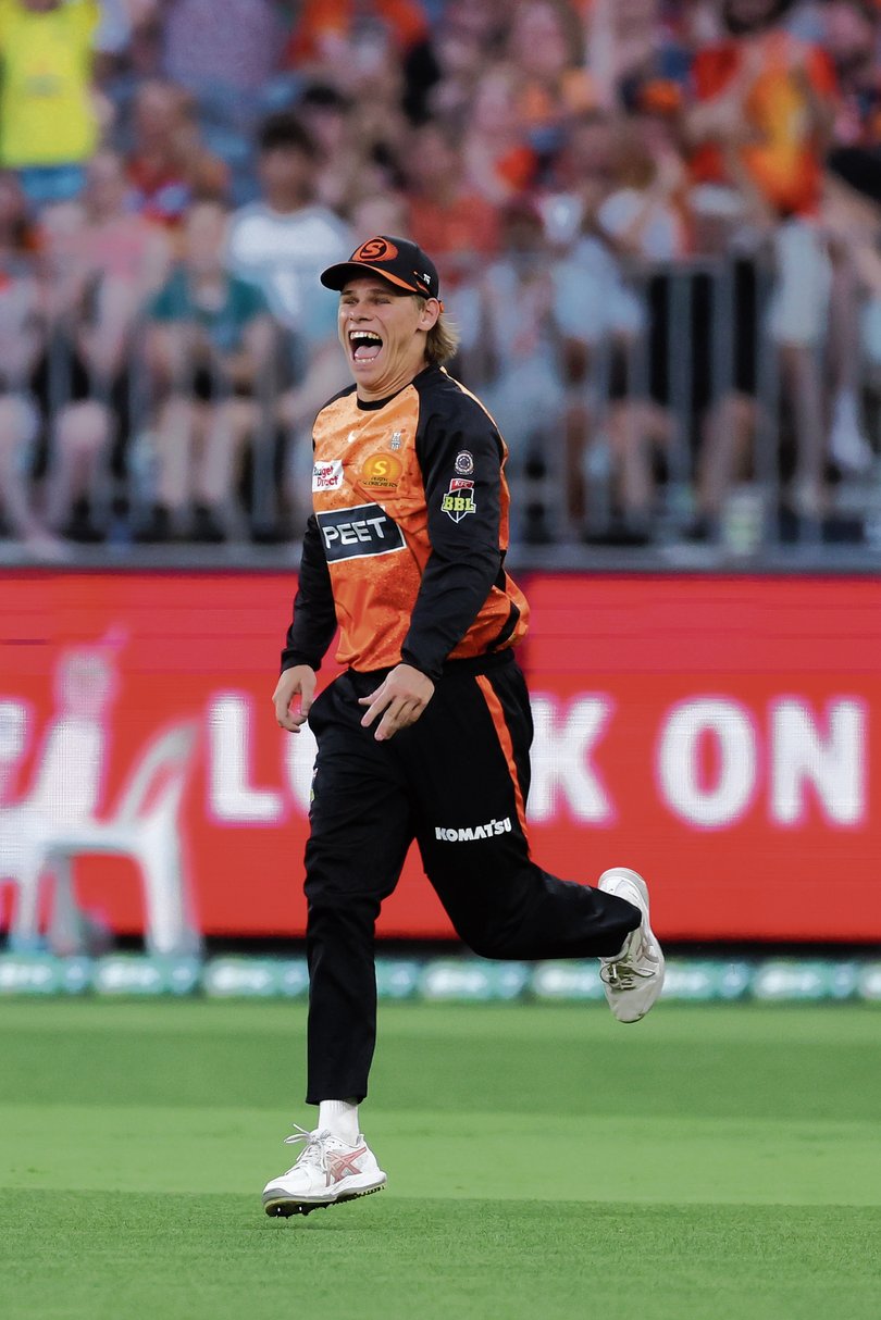 PERTH, AUSTRALIA - JANUARY 16:  Cooper Connolly of the Scorchers celebrates after taking the wicket of James Vince of the Sixers during the BBL match between Perth Scorchers and Sydney Sixers at Optus Stadium, on January 16, 2024, in Perth, Australia. (Photo by Will Russell - CA/Cricket Australia via Getty Images)