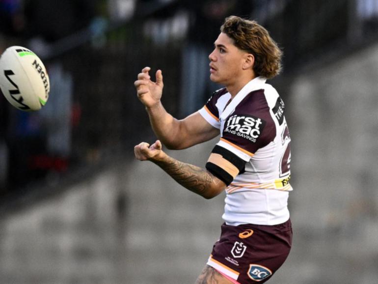 Brisbane's Reece Walsh is ill but coach Kevin Walters is confident he will play against Canterbury. (Dan Himbrechts/AAP PHOTOS)