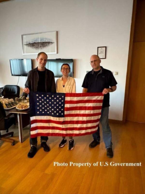 The US Government have released an image of Evan Gershkovich, Alsu Kurmasheva and Paul Whelan after being freed in a historic prisoner swap.