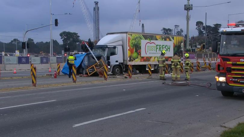 A woman has died in a horrific crash involving a truck in Bulleen, Melbourne.