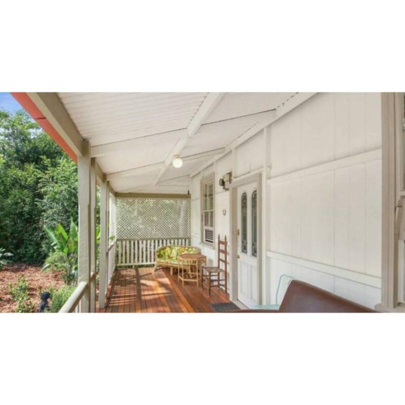 Queenslander on a budget in the Sunshine Coast hinterland town of Eumundi has hit the market with a more budget friendly price guide of $889,000.