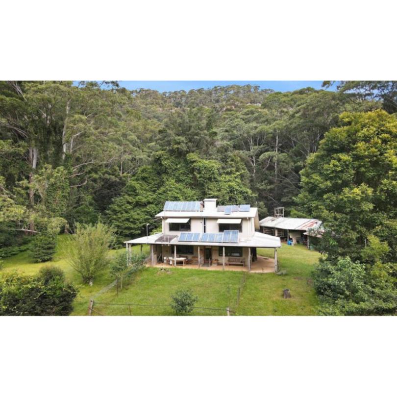 The home has a price guide under $600,000 which is a bargain for the Kangaroo Valley location.