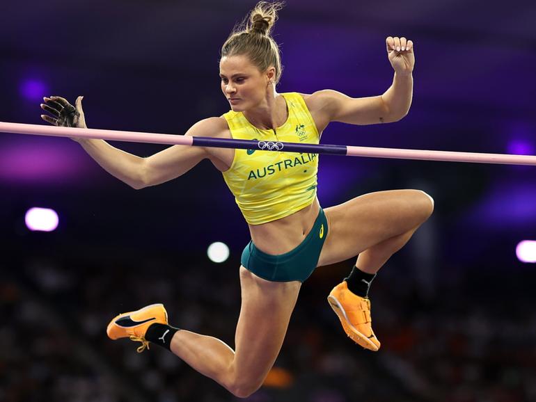 Nina Kennedy won gold in the Women's Pole Vault Final.