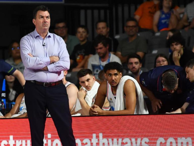 Scott Ninnis has been axed as Adelaide 36ers coach during the NBL pre-season. (Jono Searle/AAP PHOTOS)