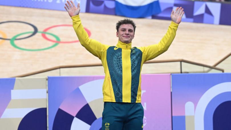 Matthew Richardson won silver for Australia in the men's keirin final at the Paris Olympics. (Dave Hunt/AAP PHOTOS)