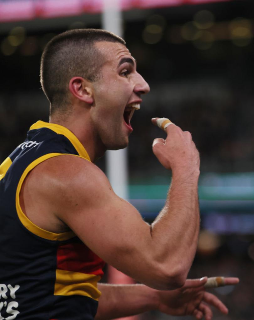 Channeling his pre-match jibe, Rachele pointed to his teeth to celebrate his goal in the Showdown.