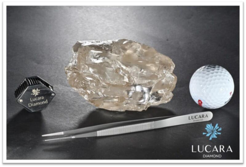 LUCARA RECOVERS EPIC 2,492 CARAT DIAMOND FROM THE KAROWE MINE (CNW Group/Lucara Diamond Corp.)