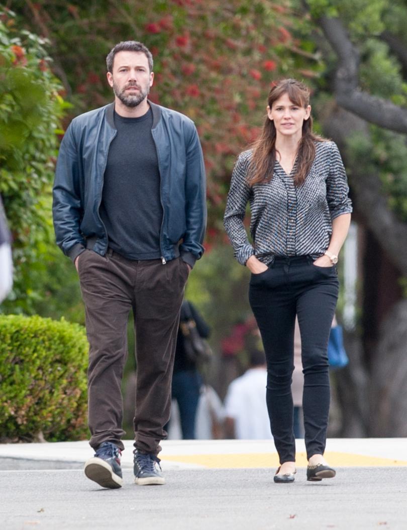  LOS ANGELES, CA - APRIL 24: Ben Affleck and Jennifer Garner are seen in Brentwood on April 24, 2015 in Los Angeles, California.  (Photo by GONZALO/Bauer-Griffin/GC Images)