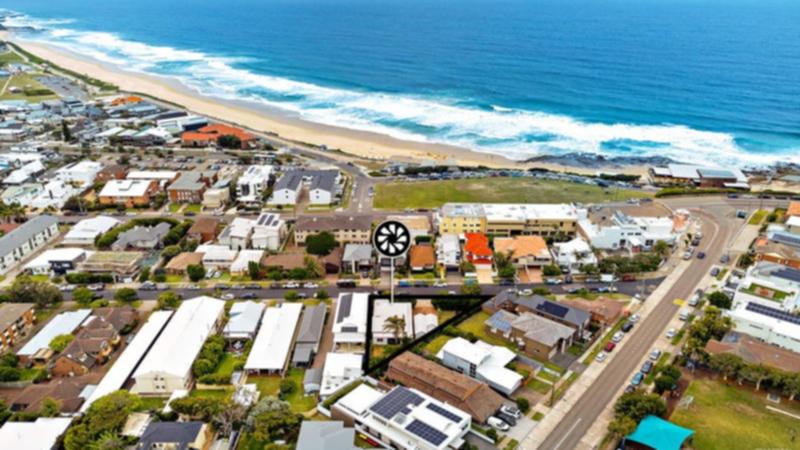 The property (at 31 Ranclaud Street) The property is 250 metres from the beach.