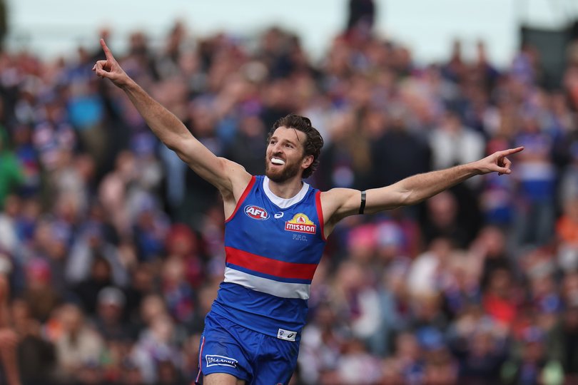 Western Bulldogs star Marcus Bontempelli won his third Leigh Matthews Trophy.