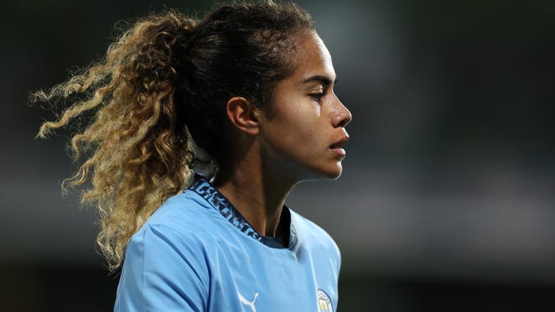 Mary Fowler’s Manchester City lost 1-0 to Paris Saint-Germain in Perth tonight.