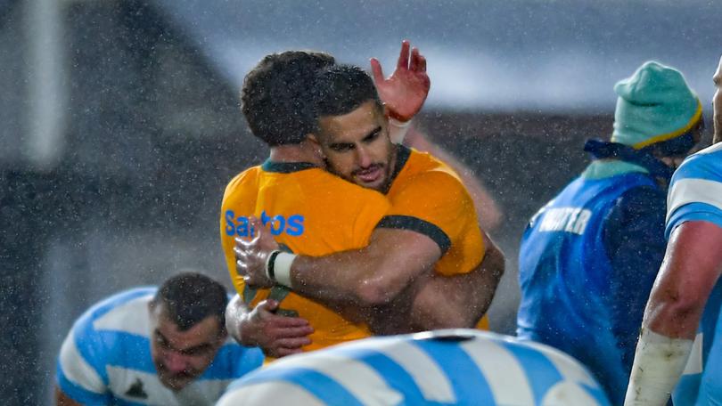 Ben Donaldson celebrates with a teammate after winning the Rugby Championship 2024 match between Argentina and Australia.