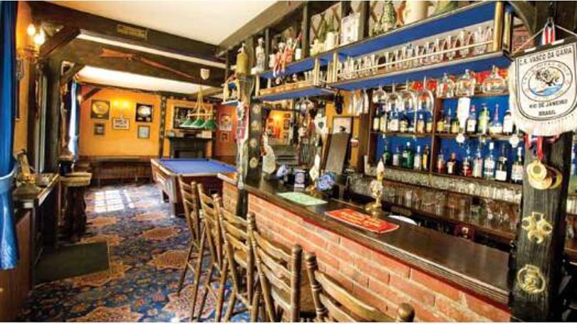 Harris' Essex home includes its own private and fully equipped pub The Horse and Cart, complete with ale on tap.