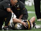 Pittsburgh Steelers' Australian punter Cameron Johnston (5) has suffered a serious knee injury. (AP PHOTO)