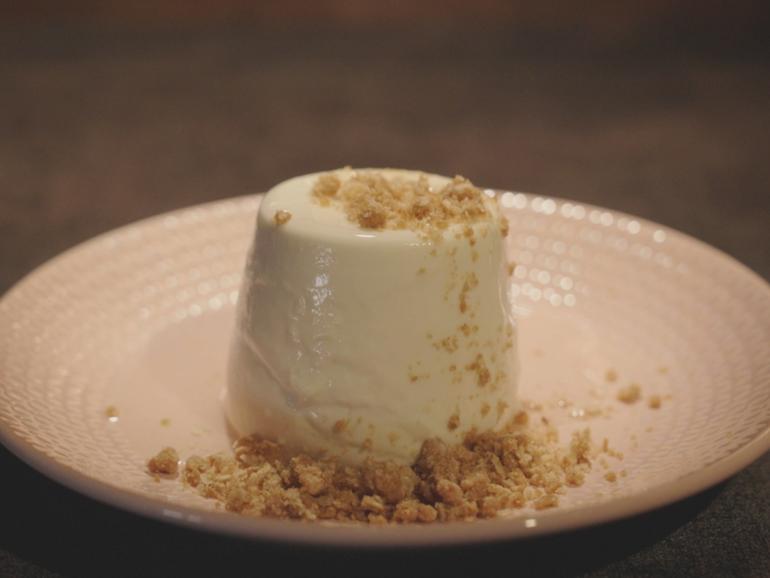 My Kitchen Rules: Ash and Cassie's panna cotta.