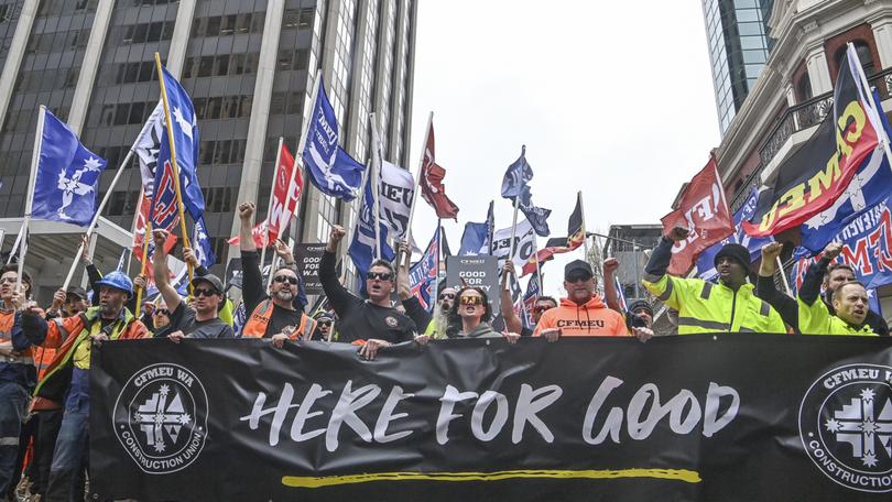 GEN CFMEU Rally in the city. Unionists march down William Street.