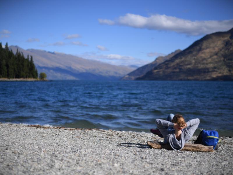 The shore of Lake Wakatipu in Queenstown