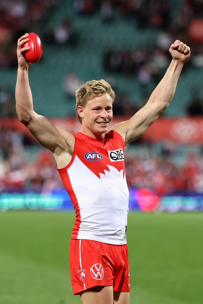 Isaac Heeney of the Swans celebrates.