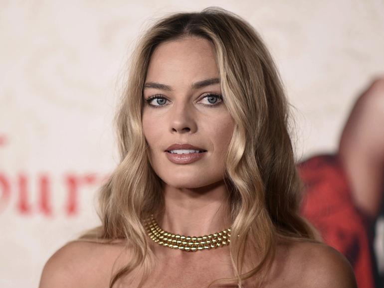 Aussie actress Margot Robbie will play Catherine, the daughter of the landed gentry Earnshaw family. 