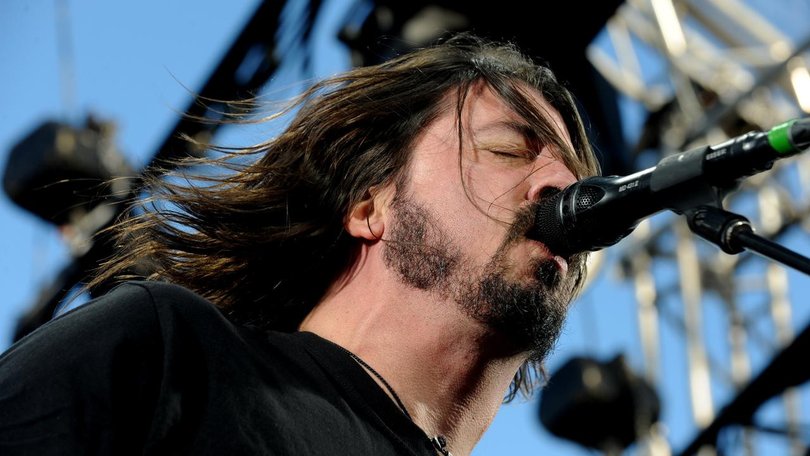 Dave Grohl and the Foo Fighters have given no reason for pulling out of a US music festival.