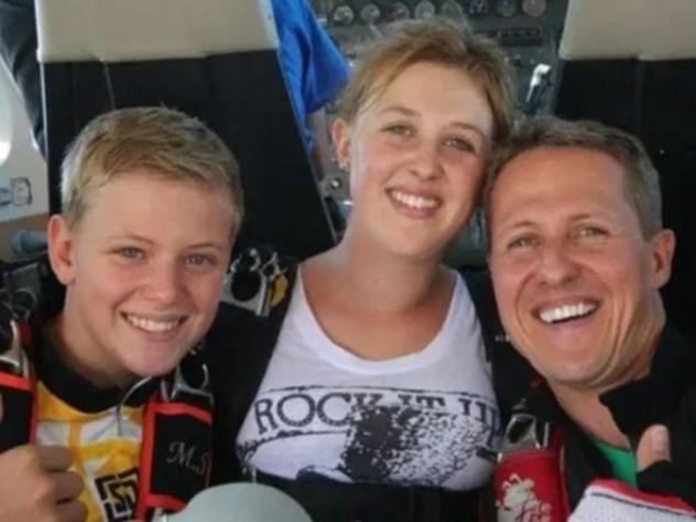 Gina Schumacher, the daughter of F1 legend Michael, has married partner Iain.