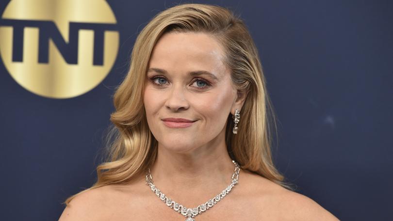 Reese Witherspoon will co-write a book with popular novelist Harlan Coben.