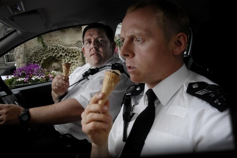 Nick Frost (PC Danny Butterman) and Simon Pegg (DC Nick Angel). Hot Fuzz.