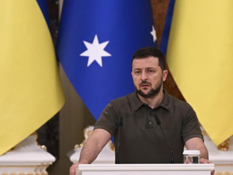 Ukrainian President Volodymyr Zelenskiy is set to meet Pope Francis later this week. (Lukas Coch/AAP PHOTOS)