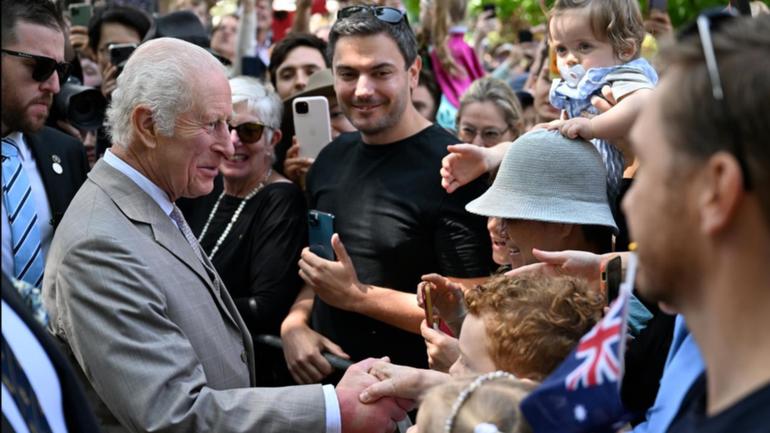 King Charles shook hands with well-wishers outside a Sydney church service. (Dean Lewins/AAP PHOTOS)