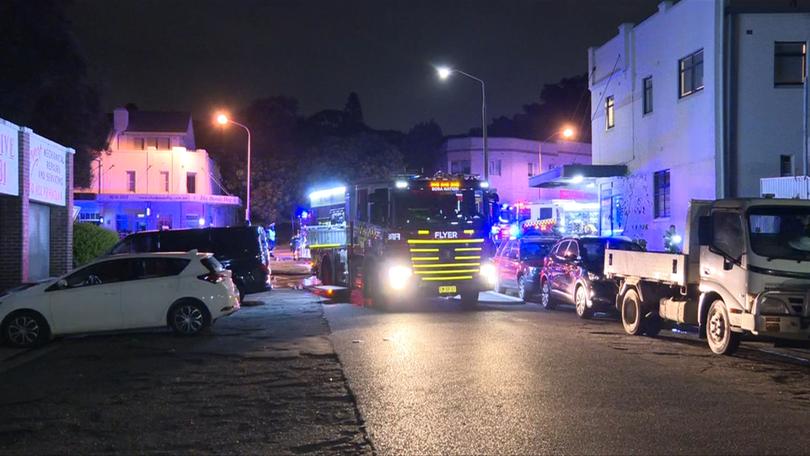 A popular café situated near world-famous Bondi Beach has gone up in flames in mysterious circumstances. 