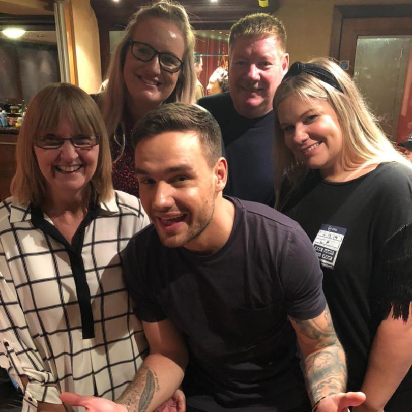 Liam Payne with his family. 