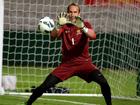 Former Socceroos goalkeeper Mark Schwarzer has been added to FA's football development committee. (Dan Himbrechts/AAP PHOTOS)