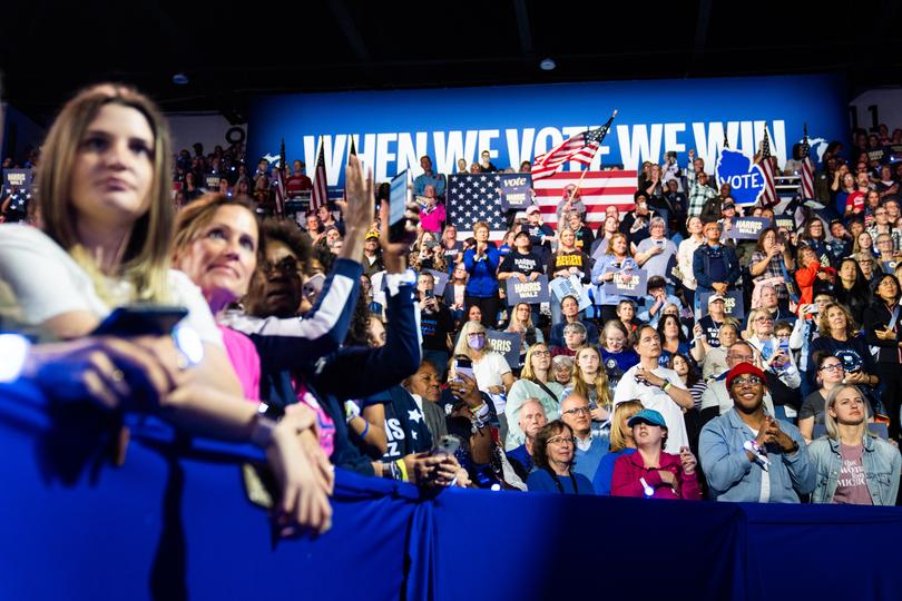 More than 7,000 people packed the Wings Event Center in Kalamazoo for the campaign event featuring Michelle Obama. MUST CREDIT: Demetrius Freeman/The Washington Post