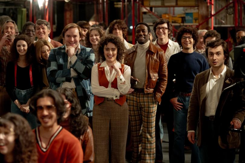 Gilda Radner (Ella Hunt), Jane Curtain (Kim Matula), Dick Ebersol (Cooper Hoffman), Rosie Shuster (Rachel Sennott), Garrett Morris (Lamorne Morris), Alan Zweibel (Josh Brener) and Lorne Michaels (Gabriel LaBelle) in SATURDAY NIGHT.