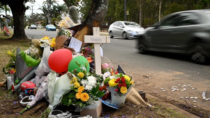 Governments vowed to halve road deaths by 2030 but none of them is on track to meet targets. (Dan Himbrechts/AAP PHOTOS)