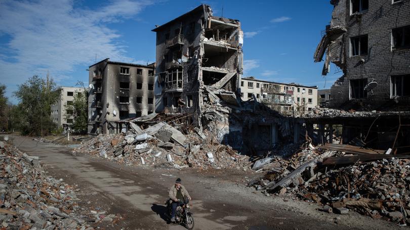 Damaged buildings in Siversk, Ukraine, Oct. 23, 2024. A muted response to UkraineÕs Òvictory planÓ and steep challenges on the battlefield leave Kyiv searching for a Plan B. (Tyler Hicks/The New York Times)