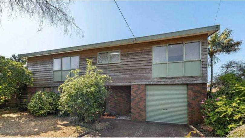 The retro beach shack at  34 Tuerong Street, in Rye, on the Mornington Peninsular sold under the hammer for $748,000.