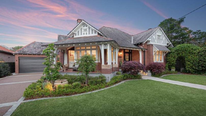 A Queen Anne-style Federation home at 13 Robinson St in the Sydney suburb of Chatswood sold under the hammer for $7.1 million.