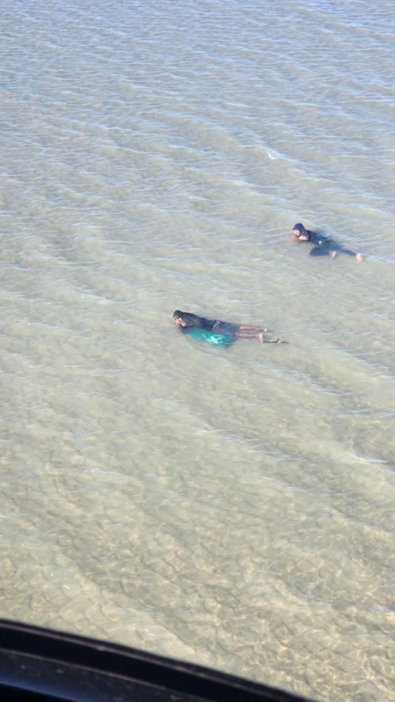 Allegedly illegal sea cucumber fishermen West of Maningrida, Northern Territory.